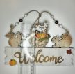 Két mókus vár rád: Welcome őszi fa ajtótábla kosárkával