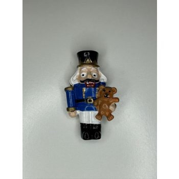 Diótörő figura kerámia hűtőmágnes macival