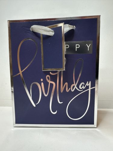 Sötétkék „Happy Birthday” ajándéktasak ezüst részletekkel 