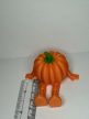 Lógólábú tök figura – Halloween dekoráció