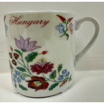 Hungary kerámia hűtőmágnes – Matyó mintával