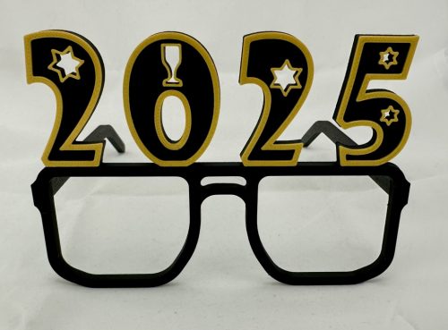 Partiszemüveg/2025