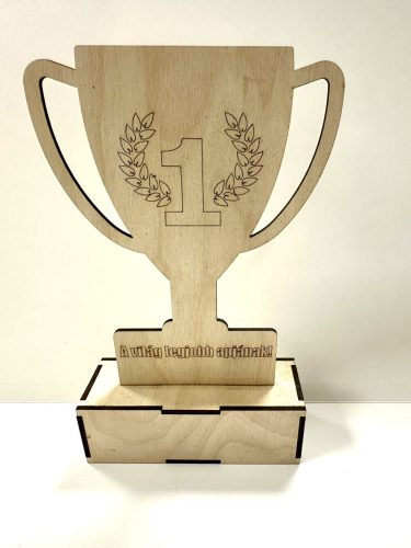 “Apa Trófeája” – Gravírozott fa díjdoboz