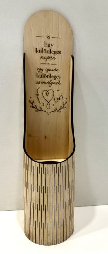 Különleges nap – Gravírozott fa bortartó ajándékba