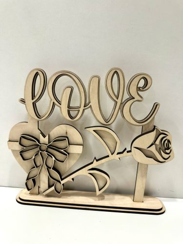 LOVE – Szívből Szóló Fa Dekoráció