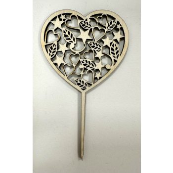   Lézervágott szív alakú fa dekoráció – romantikus és elegáns dísz