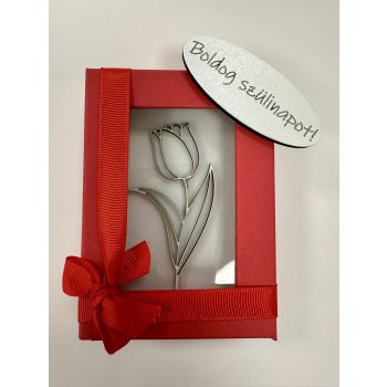 Ajándékdoboz szülinapra – különleges kisvirágokkal