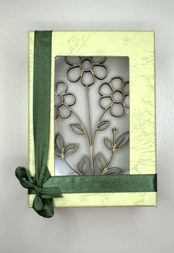 Örök Margaréta virágdoboz – zöld díszdobozban