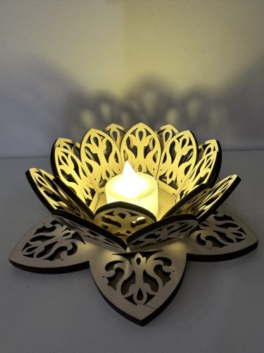 Lézervágott Lotus – Fény a nyugalomban