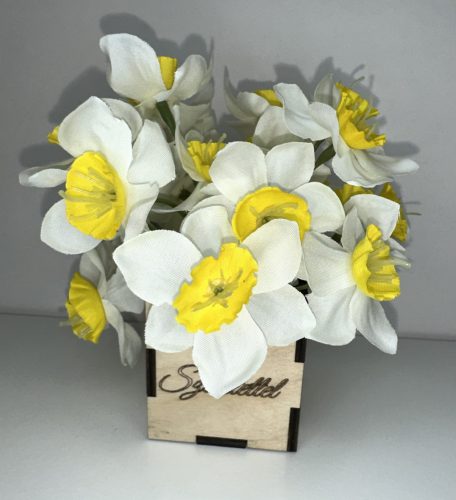 Nárcisz Örökcsokor fa ajándékdobozban