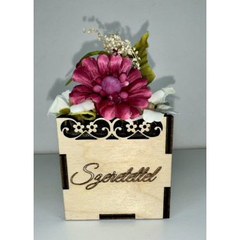   Rózsaszín Boldogság Virágbox – Szeretettel fa díszdobozban