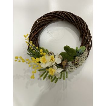   Tavaszi nyuszi ajtódísz – természetes vessző koszorú virágokkal