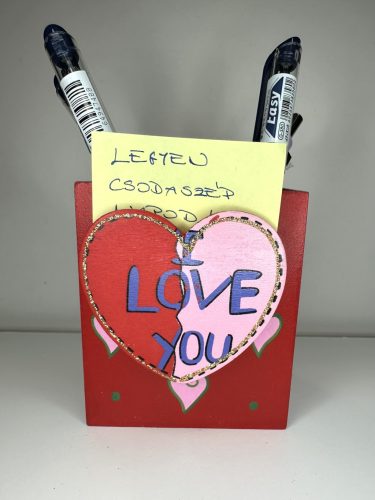 Love You – Fa ceruzatartó és cetlitartó