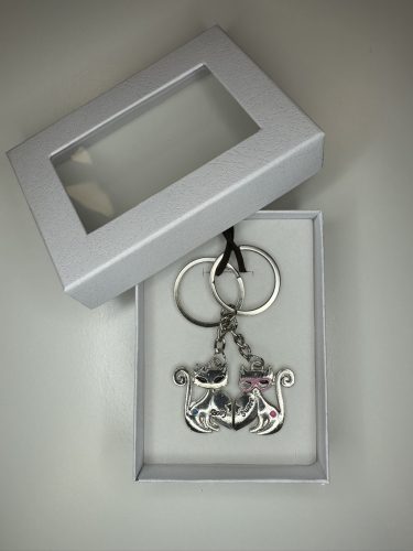 Cica Szerelem – Páros kulcstartó díszdobozban