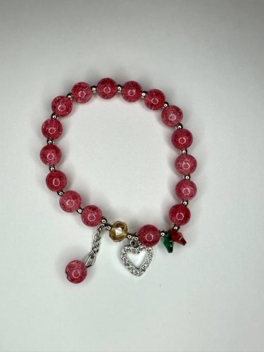 Rózsaszív – Elegáns pink gyöngy karkötő szív medállal