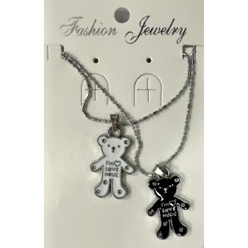 Love Bear nyaklánc – fekete vagy fehér maci medállal